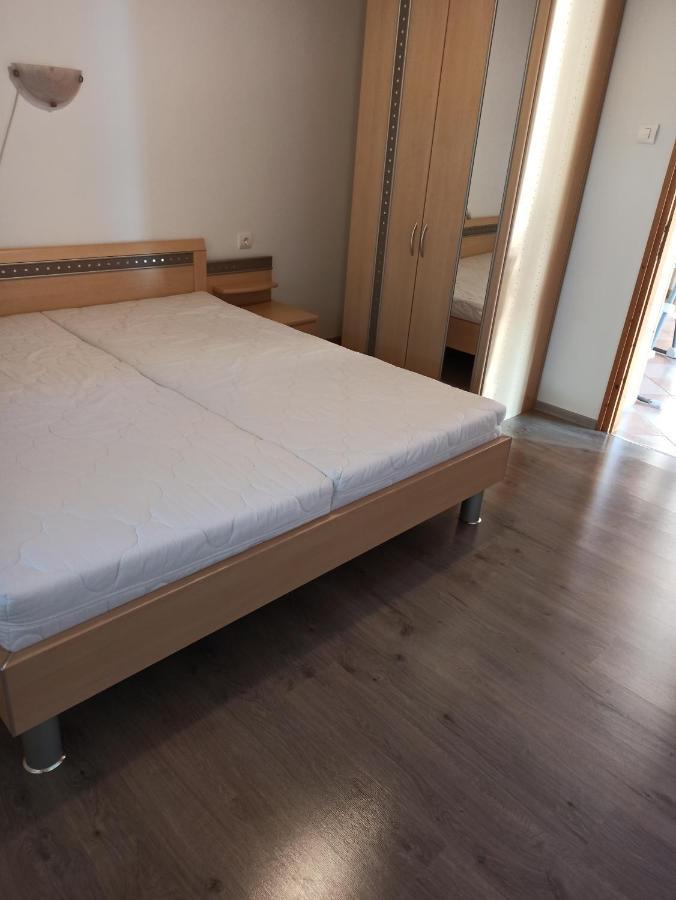 Aniko Apartmanhaz Balatonföldvár 외부 사진