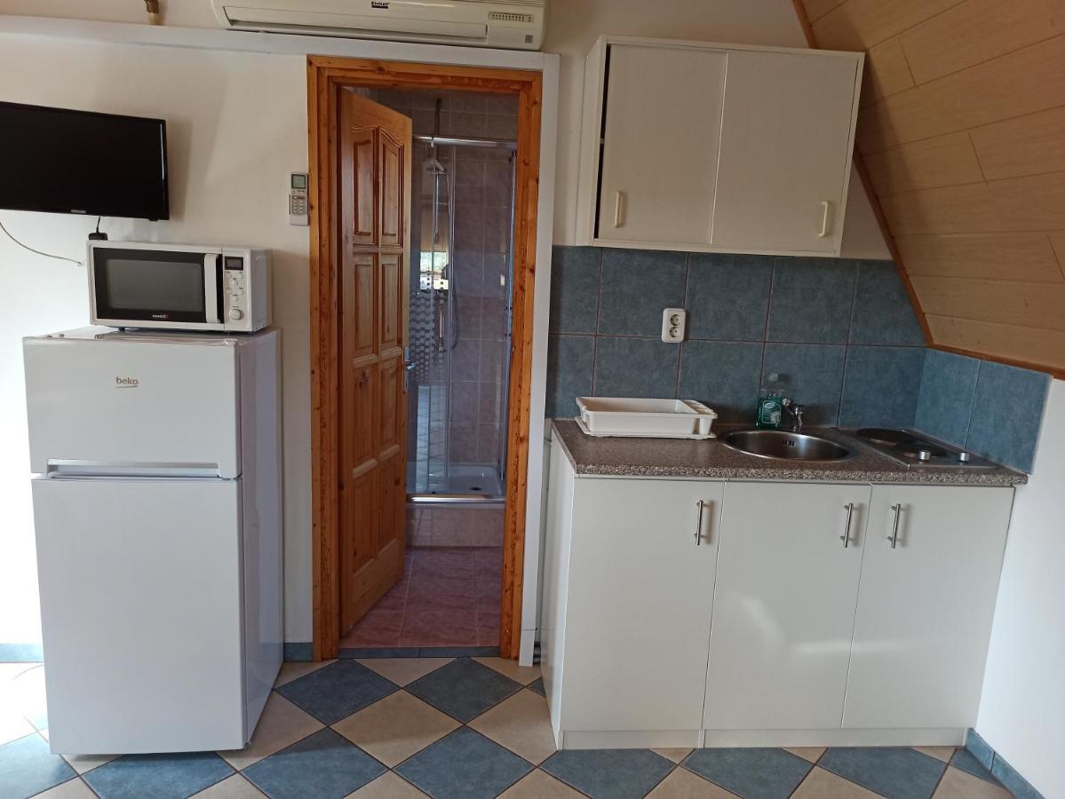 Aniko Apartmanhaz Balatonföldvár 외부 사진