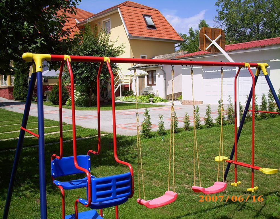 Aniko Apartmanhaz Balatonföldvár 외부 사진