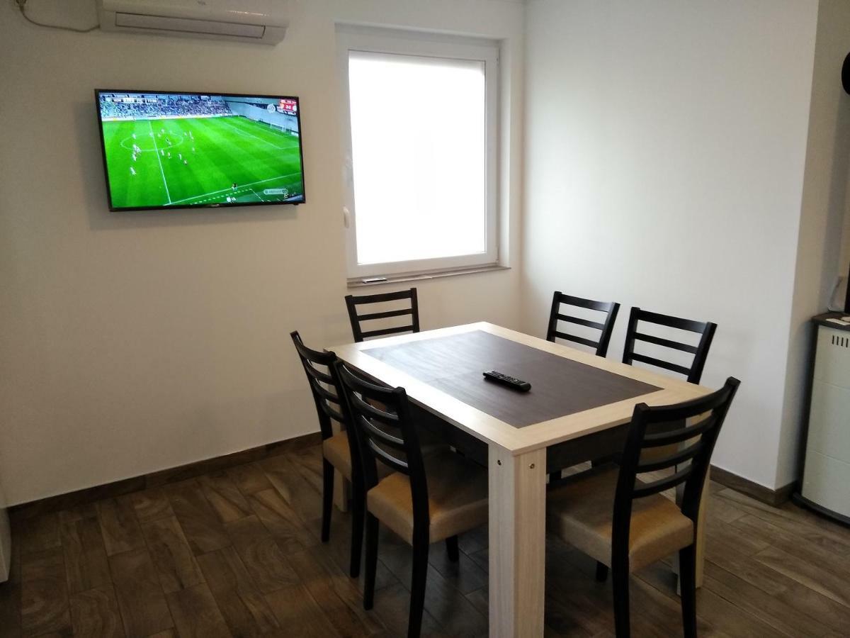 Aniko Apartmanhaz Balatonföldvár 외부 사진